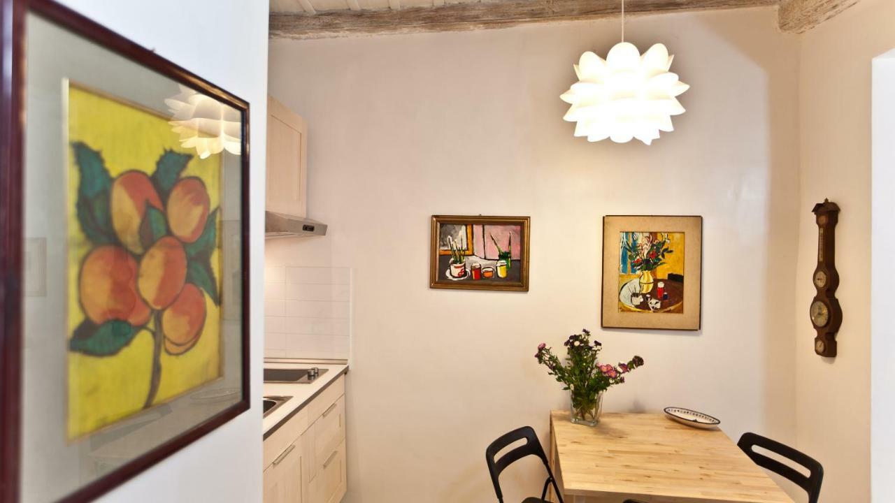 Apartment In Beato Angelico Rom